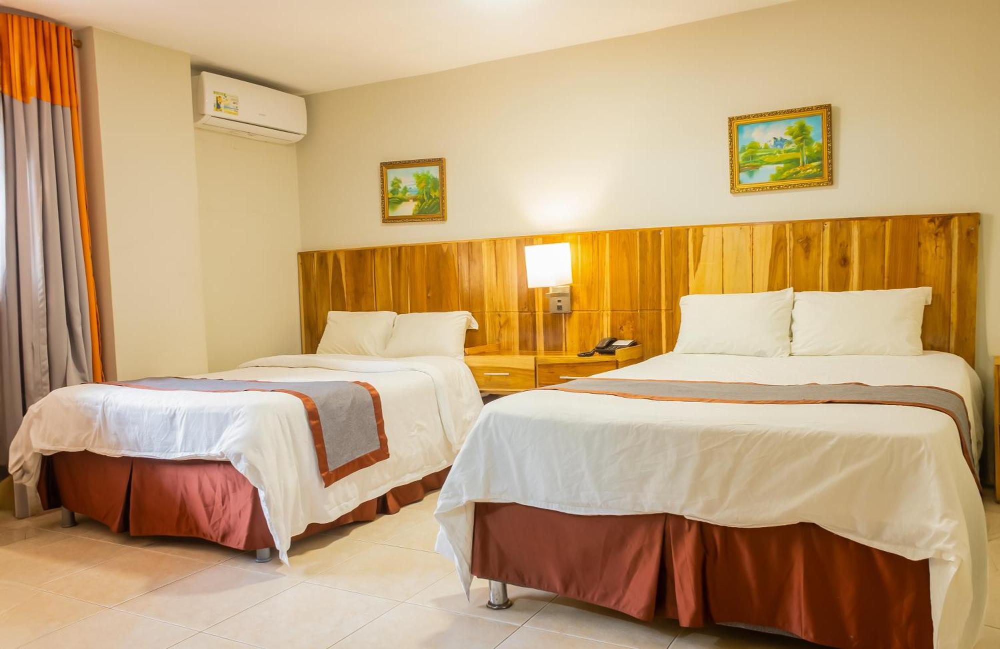 Hotel Guacamaya Penonome Bagian luar foto