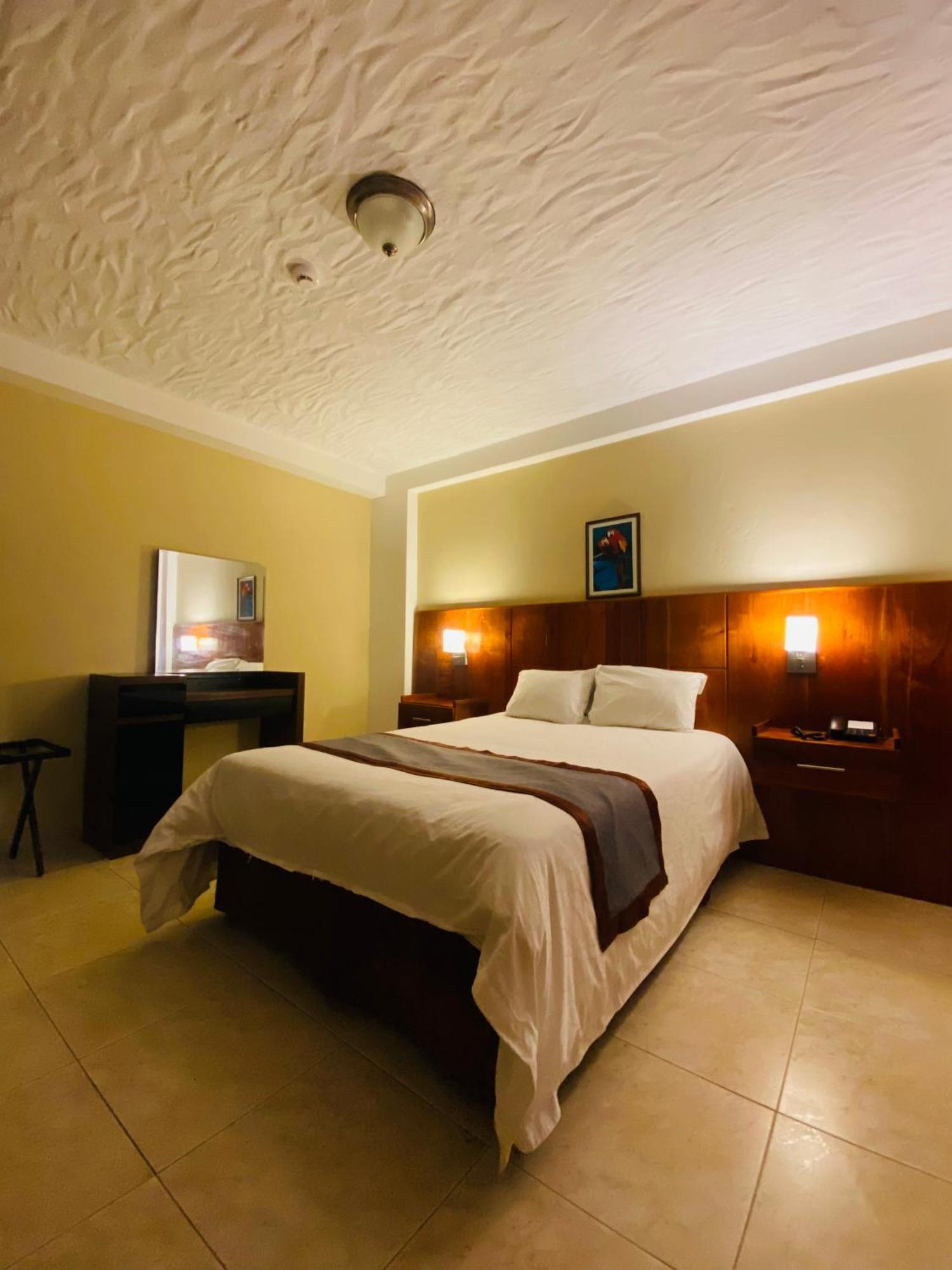 Hotel Guacamaya Penonome Bagian luar foto