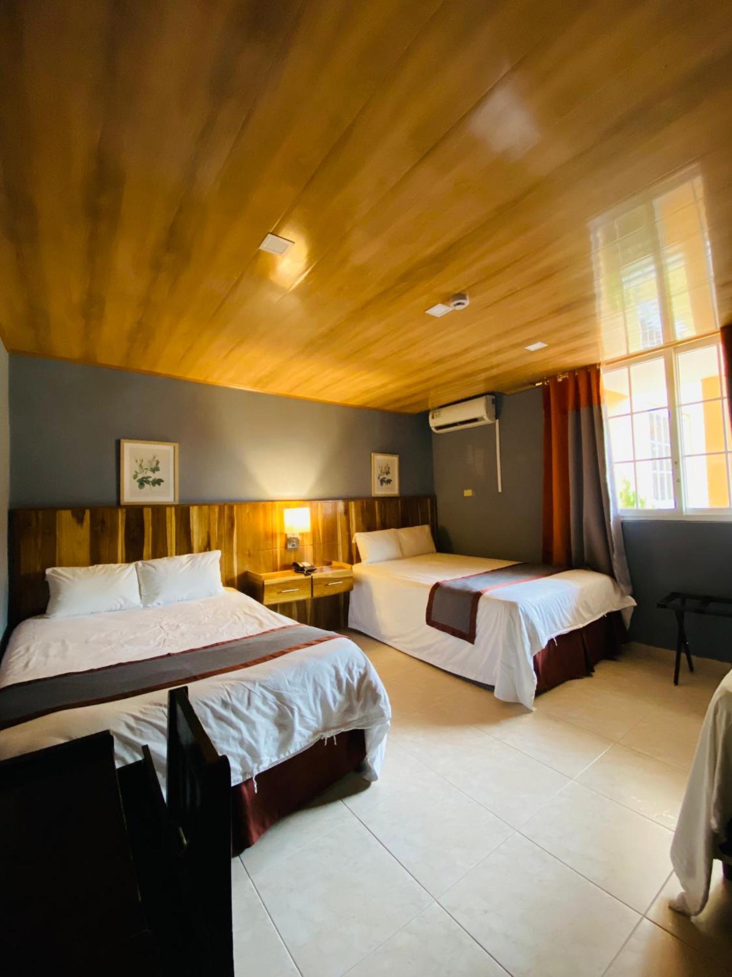 Hotel Guacamaya Penonome Bagian luar foto